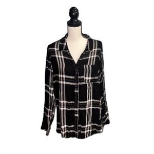 Lumiere- black and white top